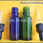 30ml green essential oli dropper glass bottle with pipette and black top. 30ml