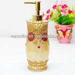bath shower gel in decorative bottle hu68717922