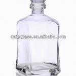 square 800ml glass cocktail shaker with round crystal cap