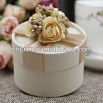 Round shaped wedding favor gift box