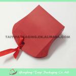 Fan-shaped pocket wedding gift box for wedding candy