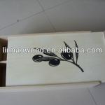 wooden wine box with sling cover