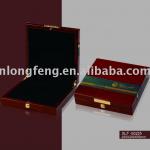 2011 Luxury wood coin box {XLF-00235}