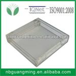 clear plastic box