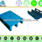 Flat plastic pallet with steel tube reinforced and 3 runners