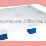 High strength plastic pallet