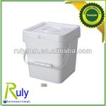 5L white plastic square bucket with handle and lid